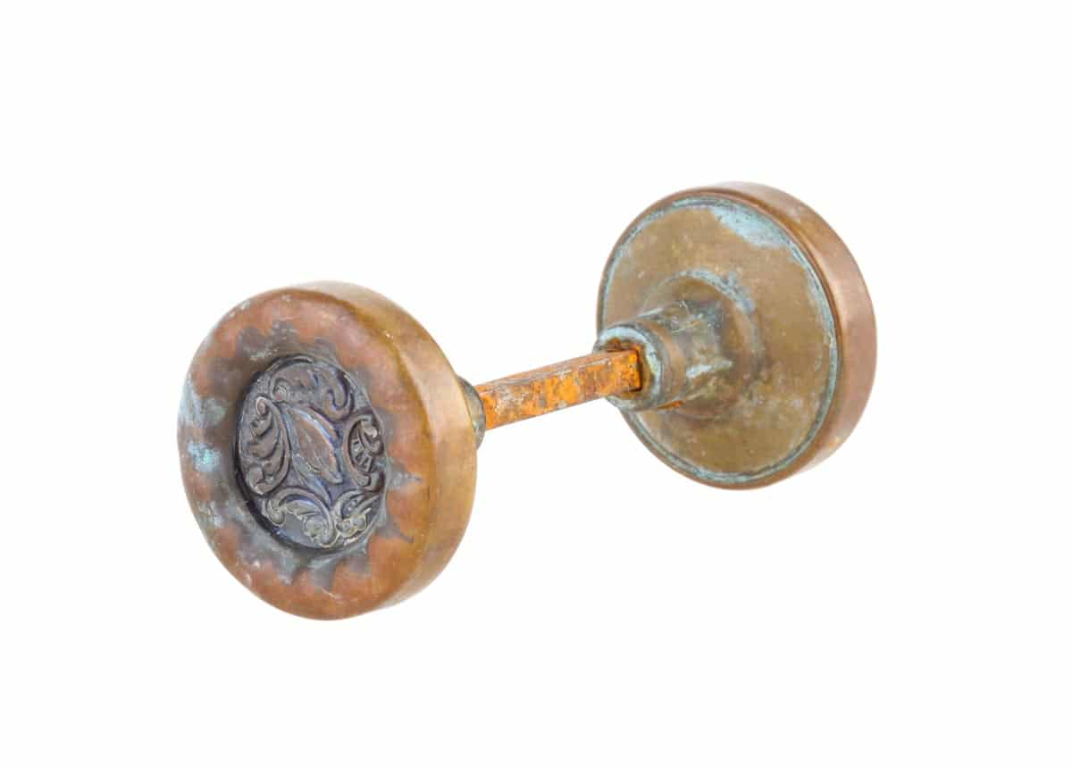 Does Gold Tarnish? Debunking Gold Myths [Expert Guide]